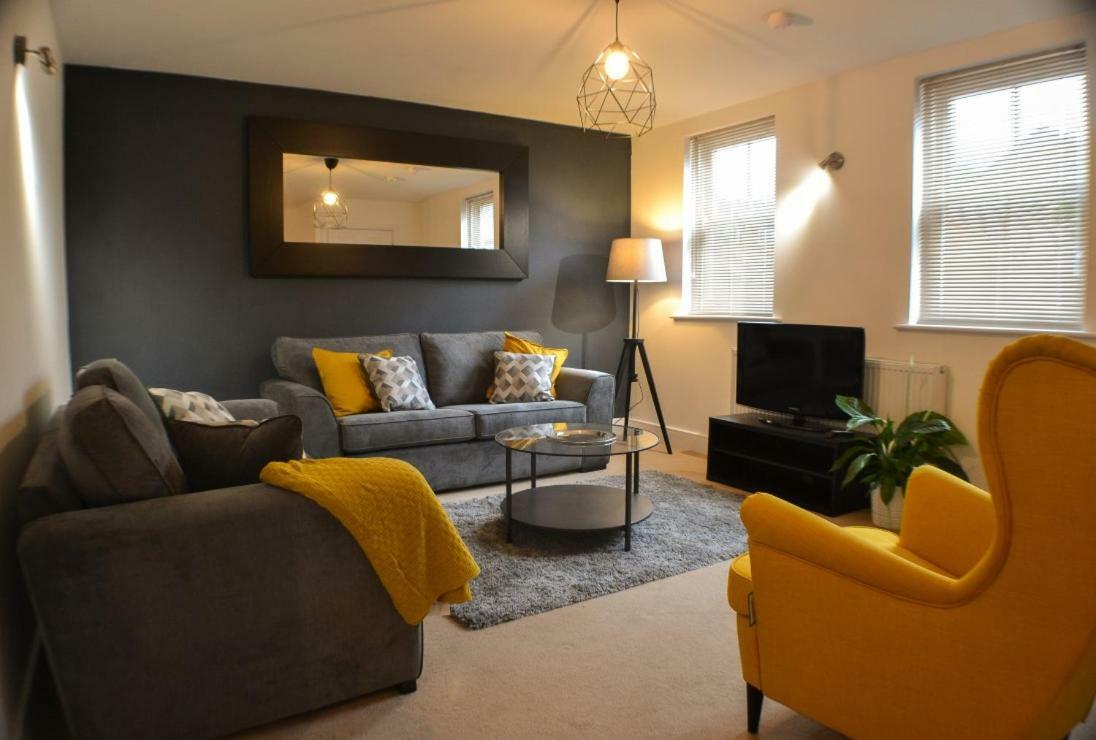 #St Georges Court By Derbnb, Spacious 2 Bedroom Apartments, Free Parking, Wi-Fi, Netflix & Within Walking Distance Of The City Centre Derby Luaran gambar